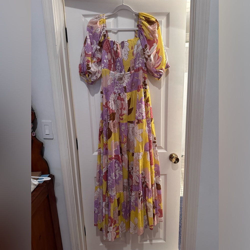 Cara Cara size medium Quinn Dress - Lavender Retro